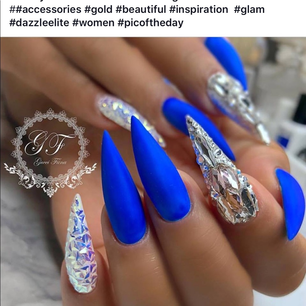 Meet your Posher, Marta